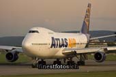 atlas-air.boeing-747-2d7bsf.n523mc.2009.08.15.imgi7920.cc
