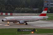 austrian-airlines.airbus-a320-214.oe-lbp.2012.09.04.img_2571.cc
